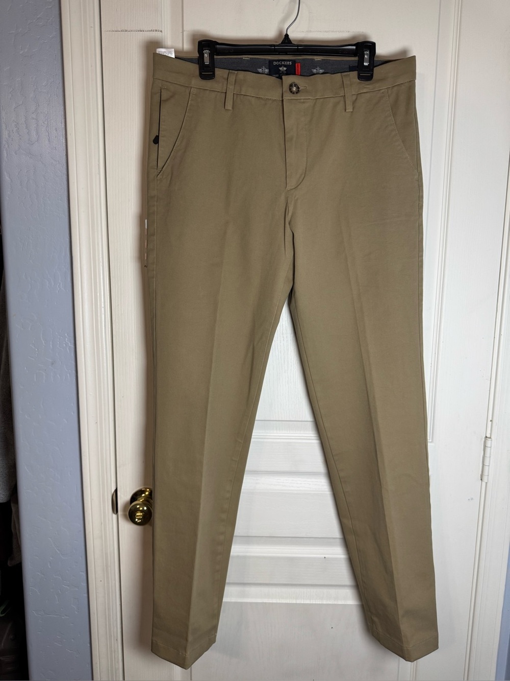 Dockers Slim Straight Khaki Pants in Light Tan Work Pants Size 34/34 NWT